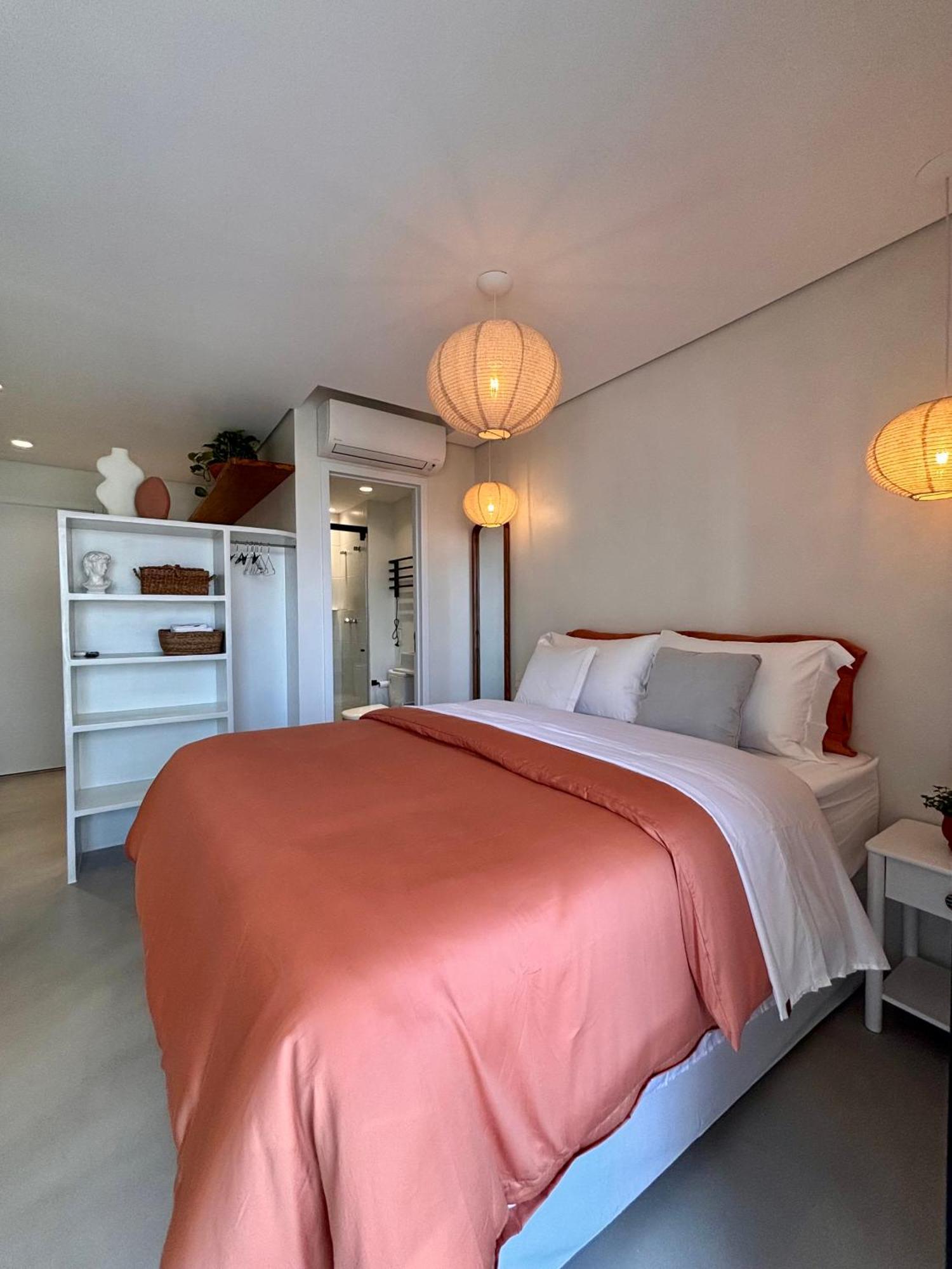 Apartamento Elegante Pinheiros - No Coracao De *